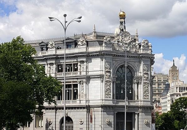 El número de operaciones de pago con instrumentos distintos del efectivo aumentó un 10,8% en el segundo semestre de 2025 